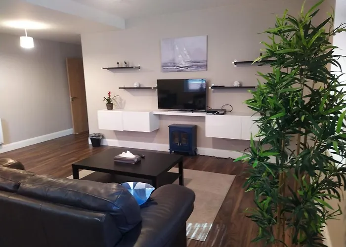 דירה Spacious Two Bedroom Longs Place, 8 *